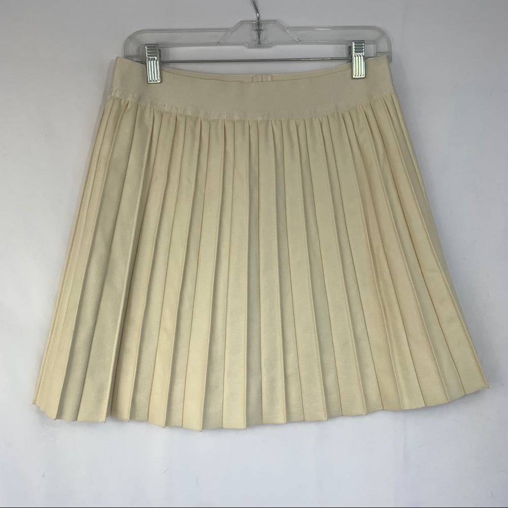 Hinge Cream Pleated Vegan Leather Stretch Skirt